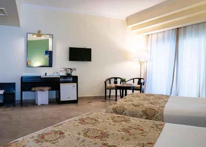 Moreno & Hotel 4*