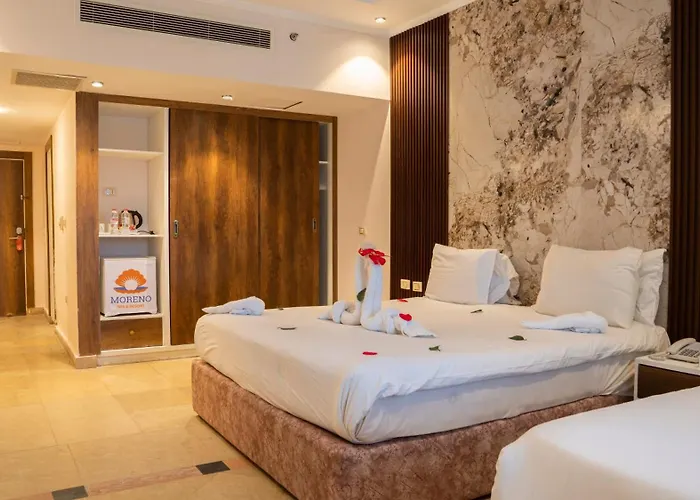 Moreno & Hotel Hurghada