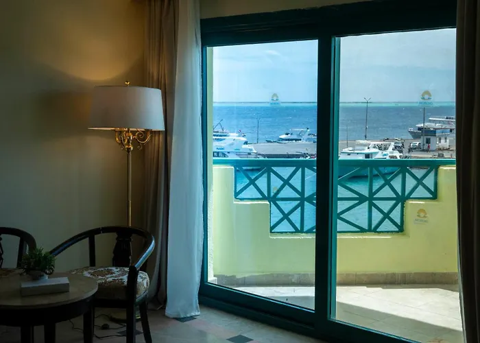 Moreno & Hurghada