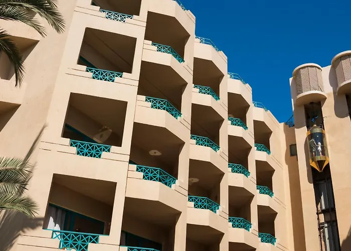 Moreno & Hotel Hurghada